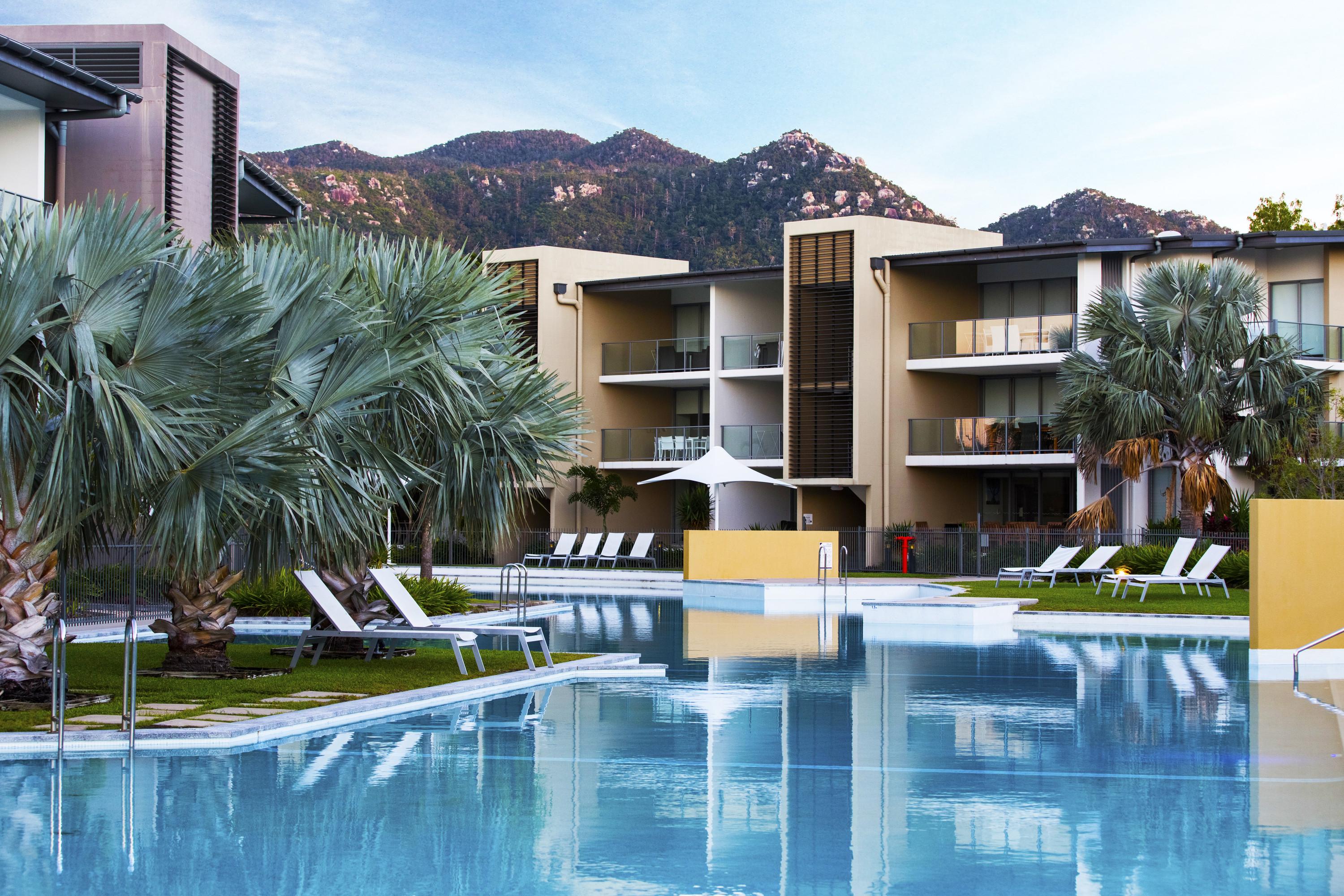 Peppers Blue On Blue Nelly Bay Exterior foto The Westin Resort and Spa, La Manga