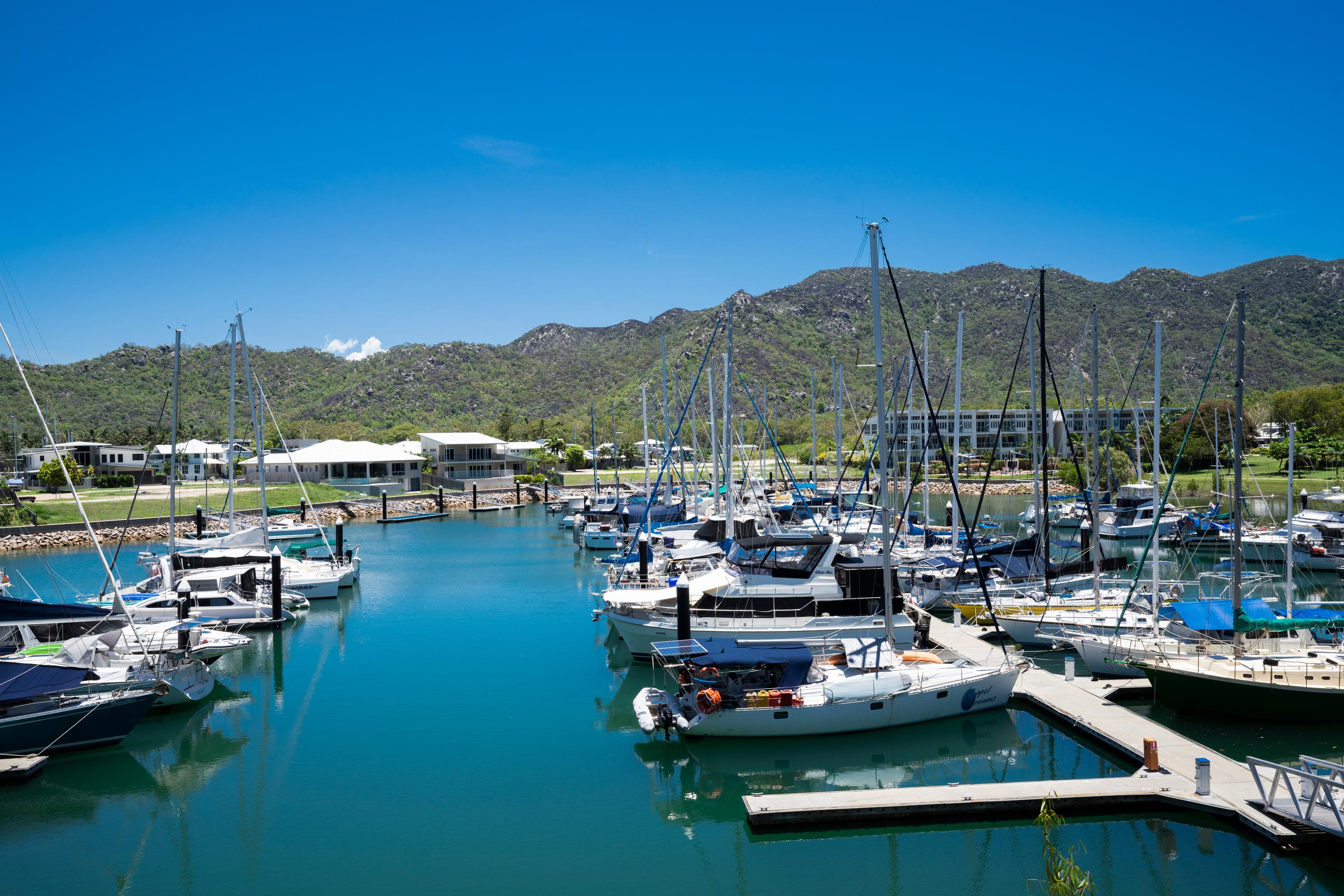 Peppers Blue On Blue Nelly Bay Exterior foto The Marina at the Village